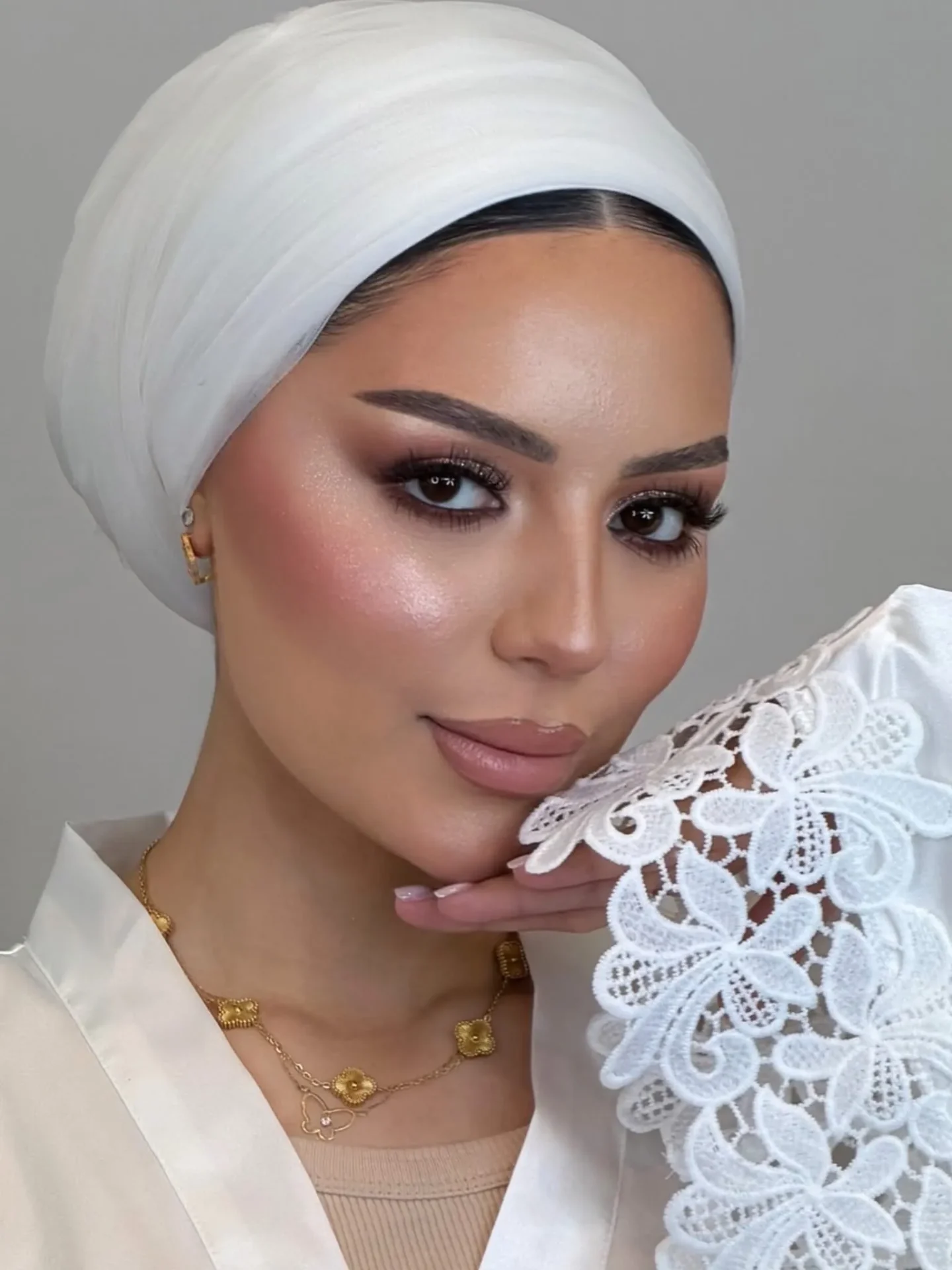 Glamlook — glowig makeup med naturliga toner